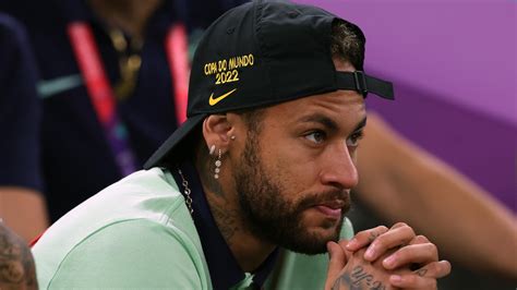 wm 2022 in katar neymar im wettlauf gegen die zeit brasiliens offensive lechzt nach seinem
