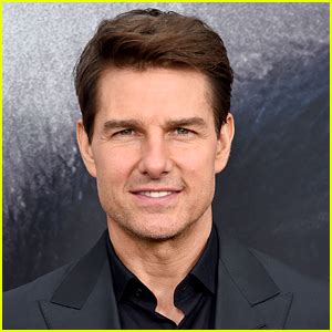 After developing an interest in acting during high school, he rocketed to fame with his star turns in risky business and top. Tom Cruise's Outer Space Movie Finds Director In Doug ...
