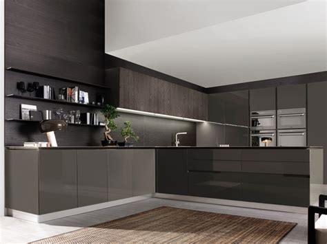 Bath and kitchen town employs an experienced and talented group of professionals dedicated exclusively to european cabinetry design and installation. Italian kitchen cabinets - modern and ergonomic kitchen ...
