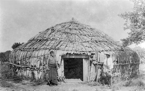 Traditional American Indian Houses