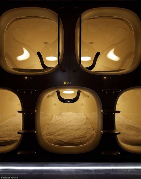 The comfortable capsule beds are 2.06 metres deep, one metre wide and one metre high. Japanese airport opens hotel where guests have NINE HOURS per booking | Capsule hotel, Capsule ...