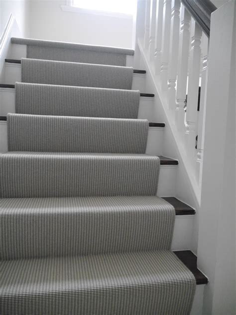 Best 5 Gray Carpet Stairs Roderick Zanini