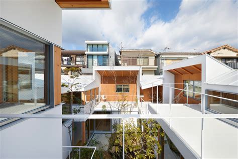Tomohiro Hata Blurs The Boundaries Of The Loop Terrace House In Japan