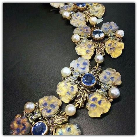 RenÉ Lalique Detail Art Nouveau Bracelet Gold Sapphires Molded
