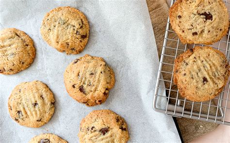 May 19, 2021 · these almond flour cookies with chocolate chips are absolutely delicious, crisp on the outside and chewy on the inside! Almond Flour Chocolate Chip Cookies | Mrs Jones's Kitchen