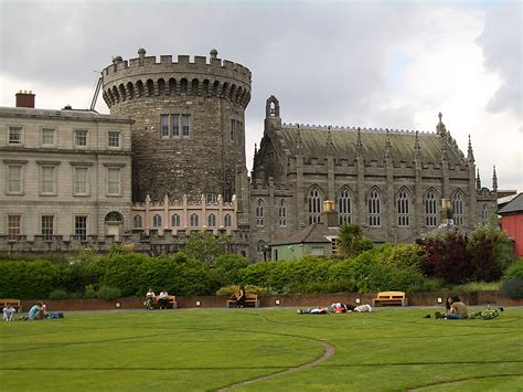 Après Midi Tranquille Dans Les Environs Du Dublin Castle Francais Dublin