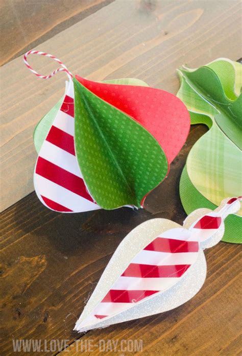 Trim The Tree With These Crafty Paper Christmas Ornaments The Crazy