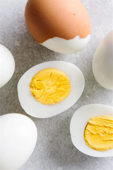 Tips To Peel Hard Boiled Eggs Easy Isaac Sustoespen