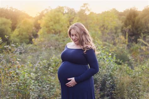 Outdoor Maternity Photos In Every Season Yvonne Leon Photography