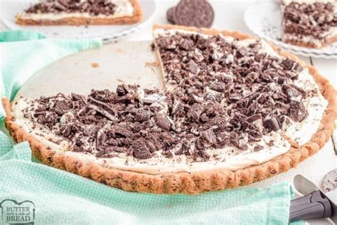 Easy Oreo Pizza Butter With A Side Of Bread