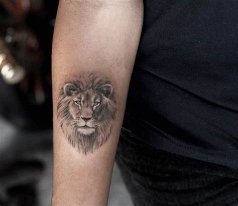 Lion Tattoo By Niki Norberg Post 18361 Small Lion Tattoo Small