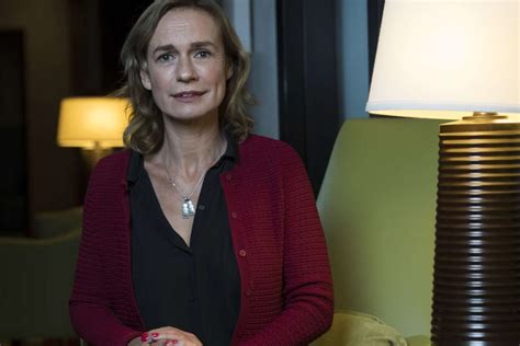 Sandrine Bonnaire Accuse Un Ehpad Allocutaire De Inconséquence Médicale Subséquemment La