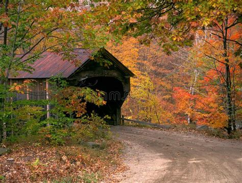 Vermont Woodstock Covered Bridge In Autumn An Old Covered Bridge In