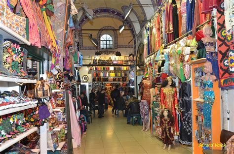Le bazar a Istanbul, une institution: ambiances stambouliotes