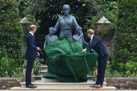 Fotos La Inauguración De La Estatua De La Princesa Diana En Imágenes