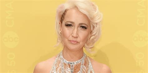 A Brown Recluse Spider Bite Left A Hole In Singer Meghan Linseys Face Self