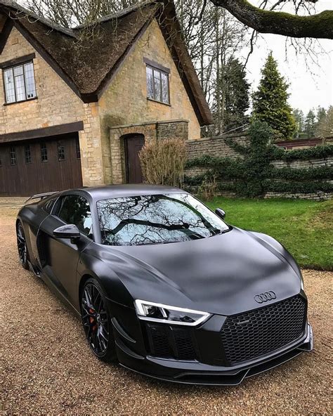 The tuner vf engineering has given the audi r8 v10 a merciless look and brutal 800ps. Audi R8 in 2020 | Black audi, Audi r8 matte black, Audi r8 ...