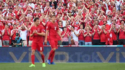 Spieler und fans sind geschockt, das spiel wird unterbrochen. Kein Sieg für Eriksen: Dänemark unterliegt Belgien ...