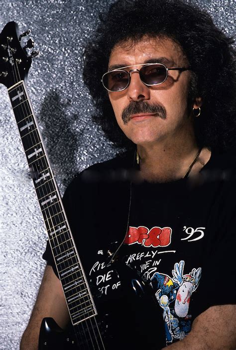 Between Heaven & Hell | The Official Tony Iommi Website