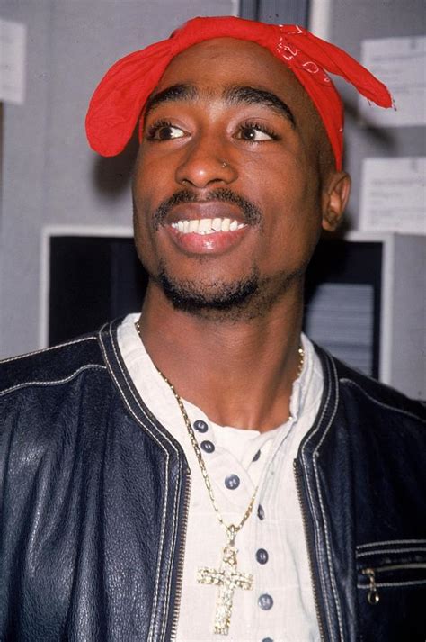Tupac Shakur Biographie âge Taille Poids Valeur Nette Faits Et