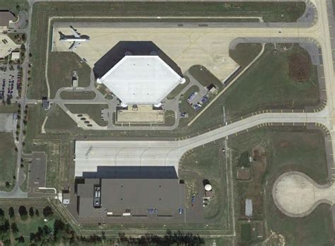 I Tempi Sono Maturi The New Air Force Ones Custom Hangar Facility Is