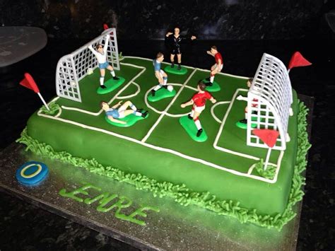 Make a showstopping football cake for a big fan with our selection of football cookie cutters and the range includes novelty candles, football player cake toppers, cupcake cases, and much more! Football pitch Birtday cake Design for kids by Bilge Avci | Cake designs for kids, Birtday cake ...