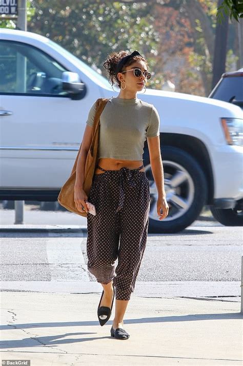 Sarah Hyland Flashes Her Toned Stomach As She Goes Braless To Run