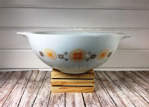 Vintage Pyrex Town And Country Cinderella Qt Mixing Bowl Etsy