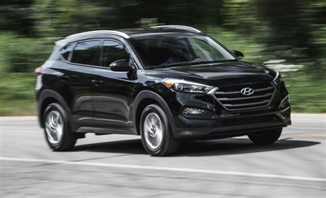 2016 Hyundai Tucson Se 20l Fwd First Drive Review Car And Driver