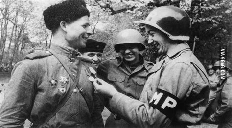 Elbe Day April 25 1945 Is The Day Soviet And American Troops Met At
