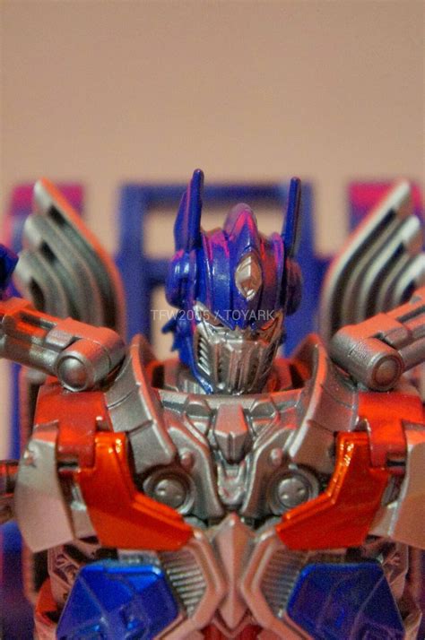 Video review of the transformers age of extinction: Transformers News: Age of Extinction Optimus Prime Toy