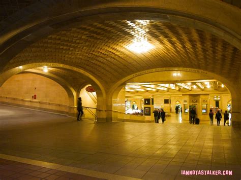 Grand central terminal bölgesinde bulundunuz mu? Grand Central Terminal's Whispering Gallery | IAMNOTASTALKER