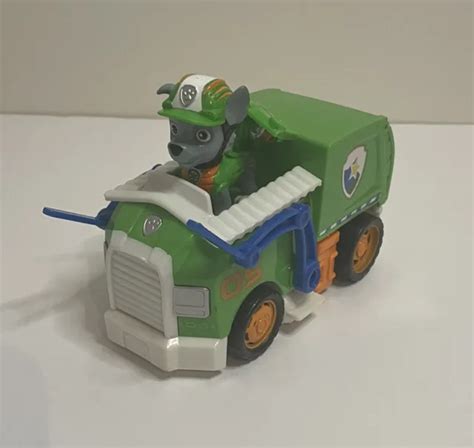 Paw Patrol Rocky Action Pack Pup And Transforming Recycle Truck Spin