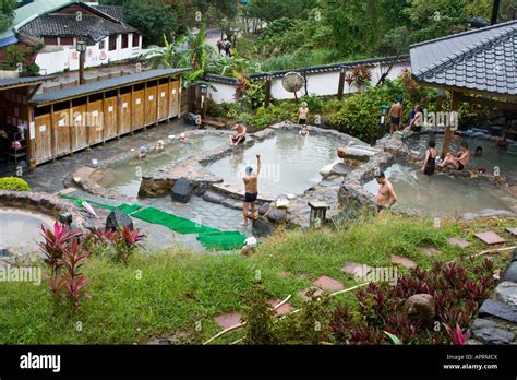 Objectifs Du Millénaire Pour Hot Springs Beitou Bains Publics Vallée