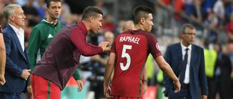 Güncel performans bilgileri raphaël guerreiro (borussia dortmund) oynanan maçlar goller asistler kartlar tüm müsabakalar. Euro 2016 - Portugal-FRA - Euro 2016, Portugal : Quand ...