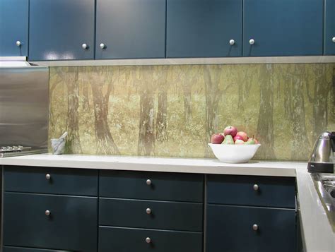Acrylic, ceramic, laminate, quartz and glass. Kitchen splashbacks and glass wall panels