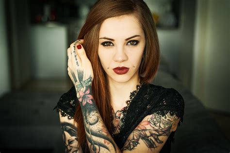 X Blonde Girl Piercing Tattoos Face Blue Eyes Wallpaper Coolwallpapers Me