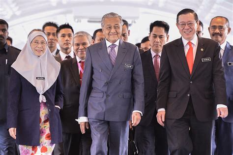 Tmf group's global business complexity index 2019 ranks malaysia at #25 for difficulty of establishing and operating a business. Malaysia's 2020 Budget Includes Program to Reduce Reliance ...