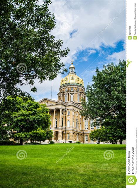 Des Moines Iowa State Capitol Stock Image Image Of Environment