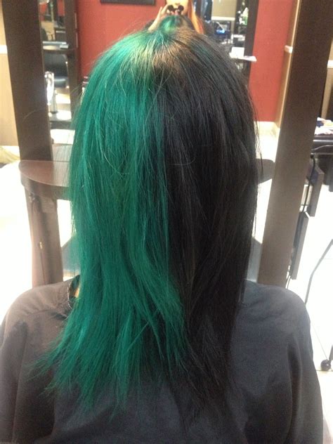 Half Green Half Black Punky Color Hair Color Pixie Cut Dark Green