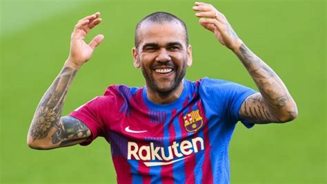 Dani Alves The Trophy Master Here Are All The Trophies He Won Latest