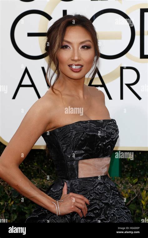 beverly hills us 08th jan 2017 jeannie mai arrives at the 74th annual golden globe awards
