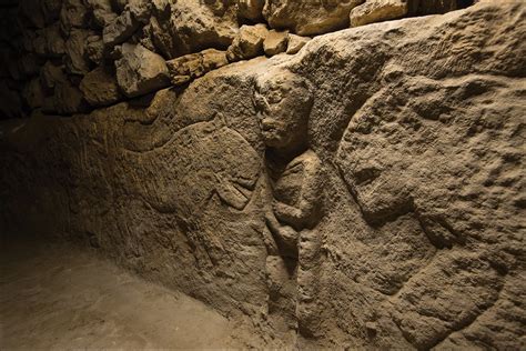 World S Oldest Carving Found And It S A Man Holding His Penis 11 000 Years Ago The Us Sun
