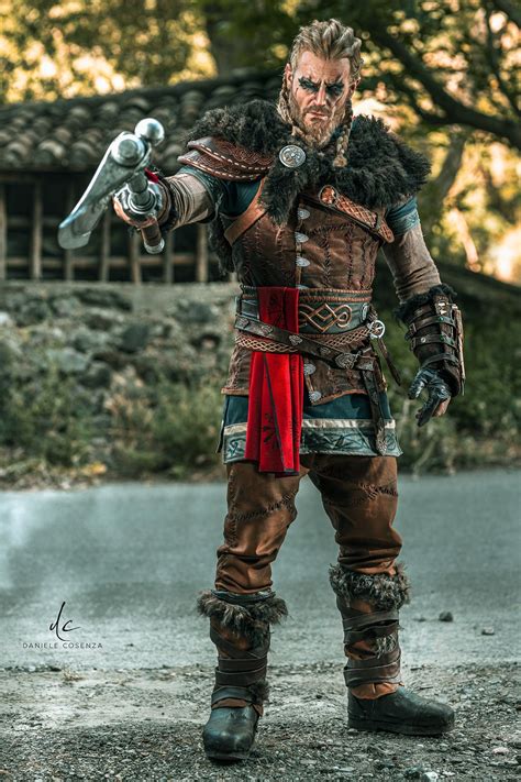 Assassin S Creed Valhalla Player Creates Incredible Eivor Cosplay My