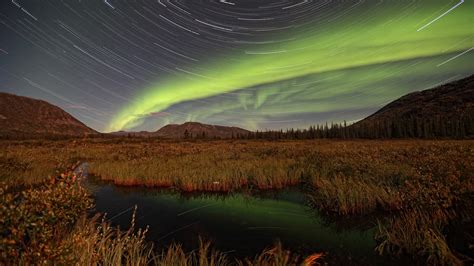 Star Trails And Aurora Borealis Whitehorse Yukon Hd Wallpaper