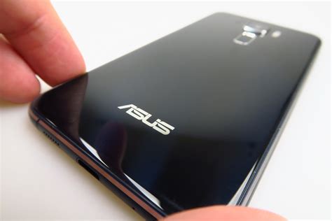 The devices our readers are most likely to research together with asus zenfone 3 ultra zu680kl. ASUS ZenFone 3 ZE520KL Review: Improved Design, Camera and ...