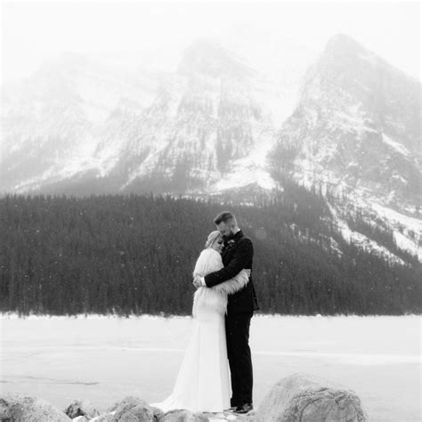 092 Lake Louise Winter Wedding Banff Wedding And Elopement Photographer