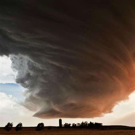 Storm Chasing Photographer Captures Earths Power And