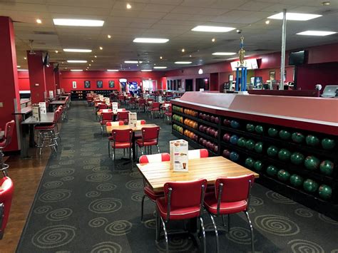 Bowlero Midland Lanes 576 CA Whole bowling alley mieten in Midland