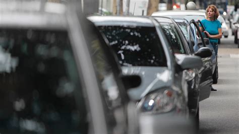 No dia do evento, pelo menos 11 postos, em oito cidades, venderão gasolina sem a incidência de veja abaixo a lista dos postos que venderão combustível sem impostos durante o evento Fotos: Consumidores fazem fila para aproveitar "dia sem ...